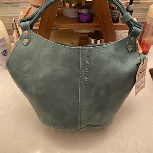 NWT Portland Leather Women's Kangaroo Bag (small) in Surf 🏄‍♂️ color